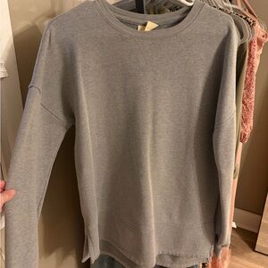 Universal Thread Women's Gray Sweatshirt